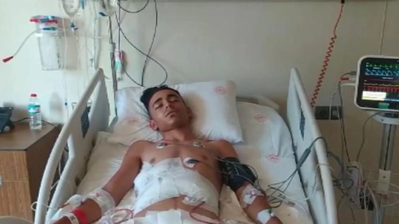 Başakşehir'in genç futbolcusu bıçaklandı