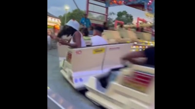 ABD'de lunaparktaki oyuncak, arıza nedeniyle 10 dakika geri geri döndü