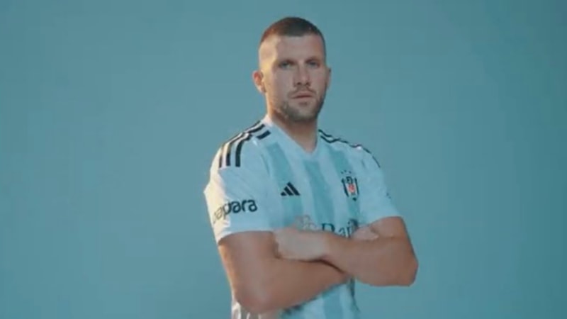 Beşiktaş, Ante Rebic transferinin detaylarını duyurdu