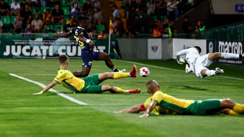 Zimbru'yu mağlup eden Fenerbahçe tur atladı