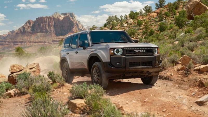 Artık daha agresif! Yeni Toyota Land Cruiser tanıtıldı