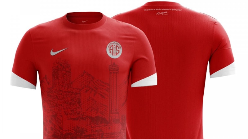 Antalyaspor’un kırmızı forması sokak hayvanlarına adandı