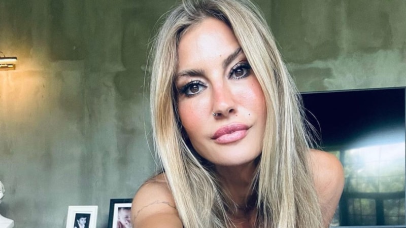 Çağla Şıkel Arto'nun mal varlığına haciz koydurdu