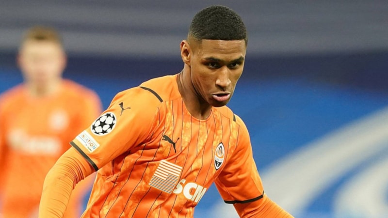 Galatasaray'dan bir transfer bombası daha! Tete kimdir, nereli ve kaç yaşında? İşte kariyeri..