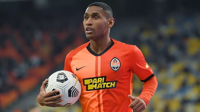 Galatasaray, Fenerbahçe'nin vazgeçtiği Tete ile anlaştı