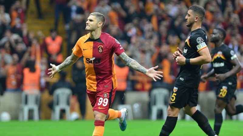 Kayserispor - Galatasaray maçının ilk 11'leri