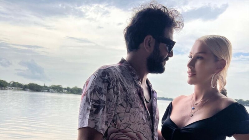 Seda Sayan'dan eşi ile aşk pozu