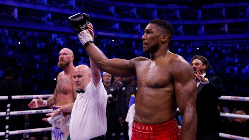 Anthony Joshua, Robert Helenius'u nakavtla yendi
