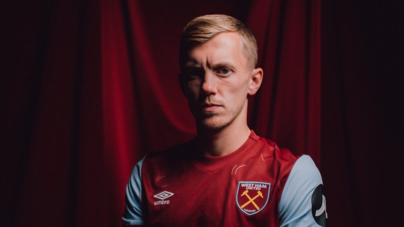 West Ham United, James Ward-Prowse'u renklerine bağladı
