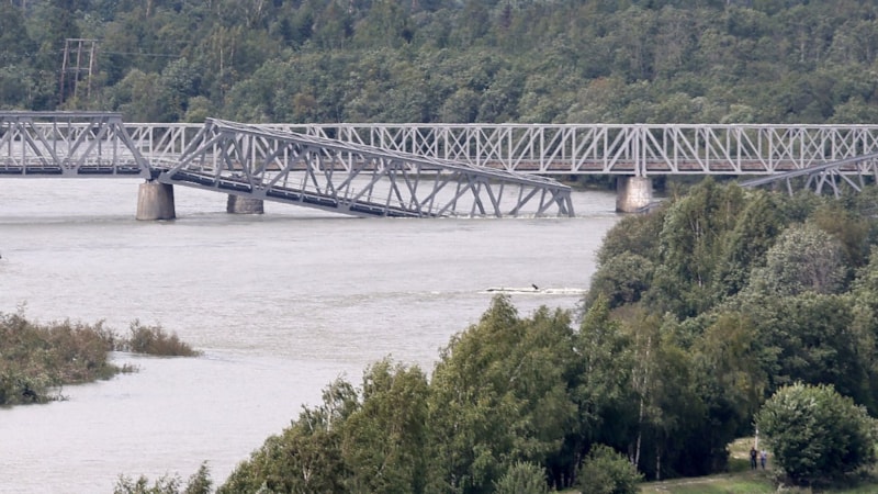 Norveç’te şiddetli yağış: Demir yolu köprüsü çöktü