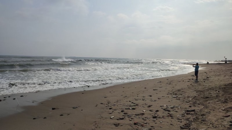 Sakarya'da olumsuz hava şartları nedeniyle denize girmek yasaklandı