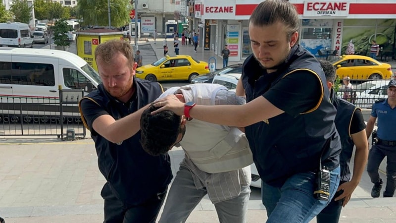 Tekirdağ'da elektrik süpürgesi kablosuyla kız arkadaşını öldürdü