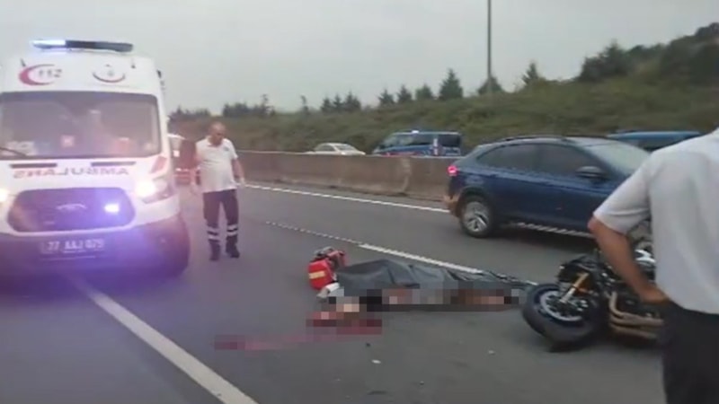 Yalova’da motosiklet servis midibüsüne çarptı: 1 ölü, 1 yaralı