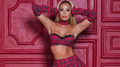 Petek Dinçöz, 1. evlilik yıl dönümlerini kutladı