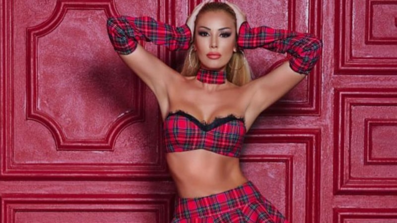 Petek Dinçöz, 1. evlilik yıl dönümlerini kutladı