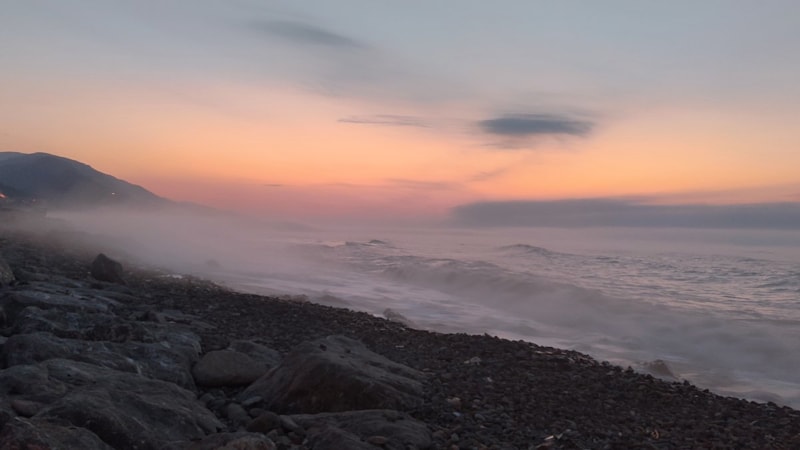 Doğa sürprizi: Kastamonu'da deniz sıcaklığı 11 dereceye geriledi, sis bulutları oluştu