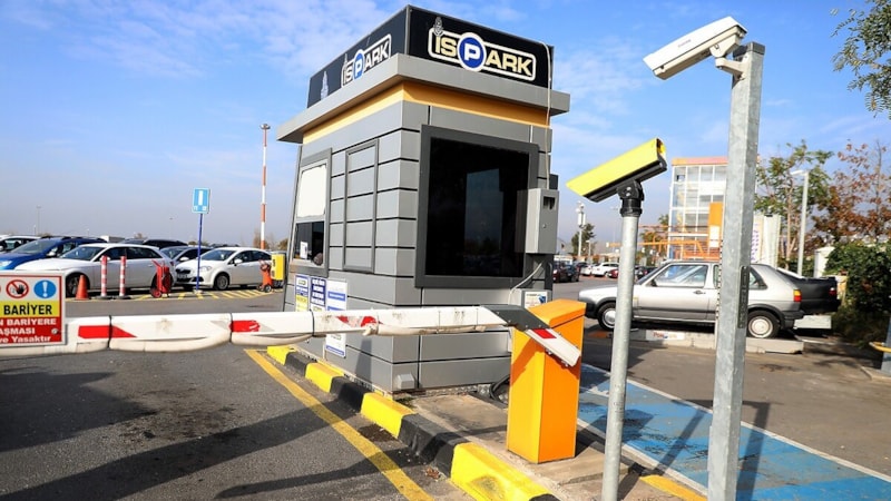 İBB'de İSPARK çalışanları grev kararı aldı