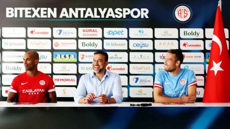 Antalyaspor, Naldo Pereira ve Sander Van de Streek'i kadrosuna kattı