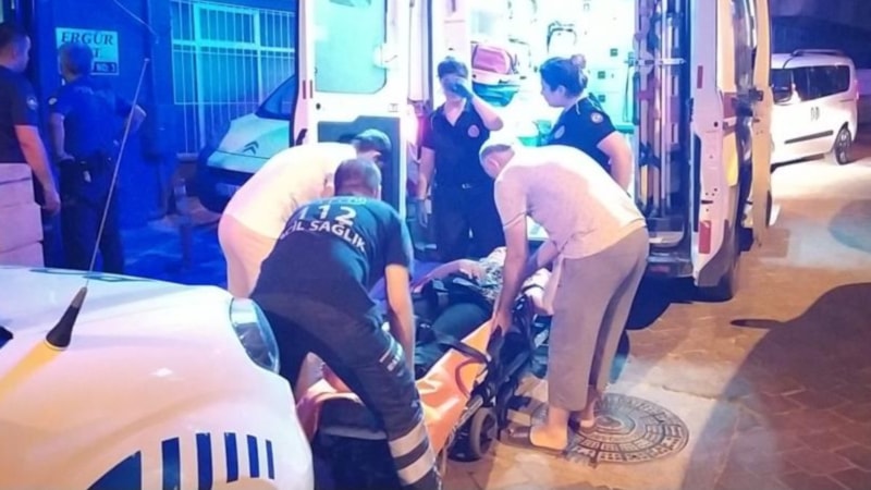 Denizli'de bir genç silahını temizlerken annesini vurdu