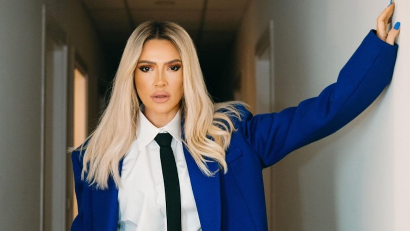 Cemiyet düğününde şıklık yarışı: Hadise, Ezgi Eyüpoğlu, Yağmur Tanrısevsin...