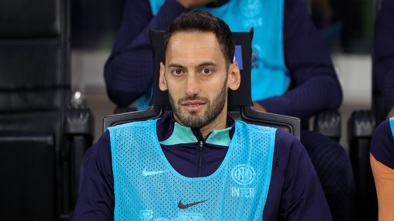 Al Ahli, Hakan Çalhanoğlu'nu gündemine aldı