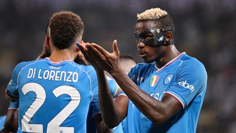 Son şampiyon Napoli, Frosinone karşısında kazandı