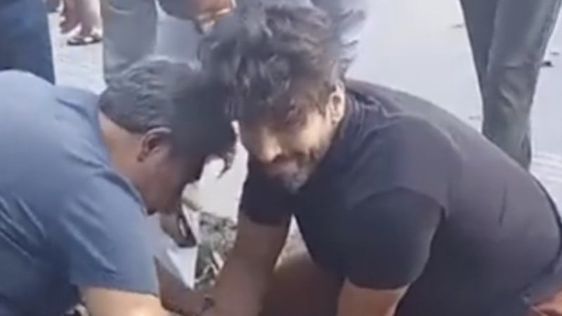 Ünlü oyuncu Şükrü Özyıldız hırsız yakaladı