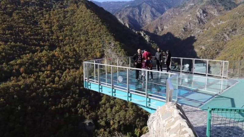 Artvin Hatila Vadisi Milli Parkı'na gidin, gökyüzüne komşu olun! Derin mavilik, uçsuz bucaksız örtü...