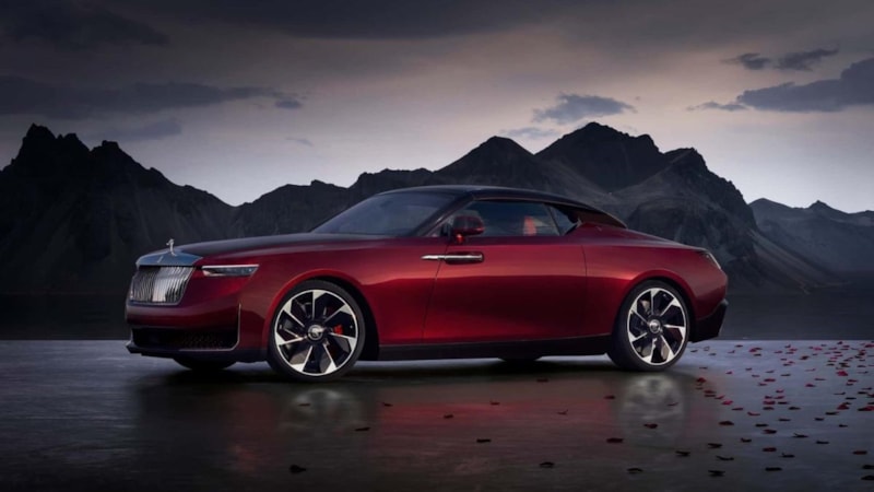 Sadece 4 adet üretilecek: Eşsiz tasarımıyla Rolls-Royce La Rose Noire tanıtıldı