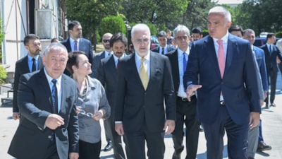 Mehmet Nuri Ersoy, Devlet Tiyatroları'nda sahnelenecek temsiller hakkında bilgi aldı