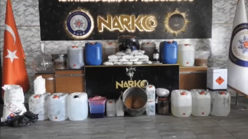 İstanbul'da uyuşturucu tacirlerine büyük darbe: 2 bin 813 kişi yakalandı