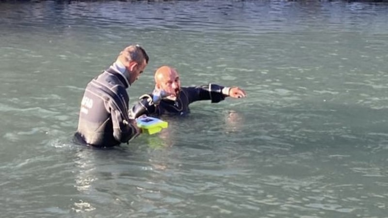 Sivas'ta serinlemek için çaya giren çocuk can verdi