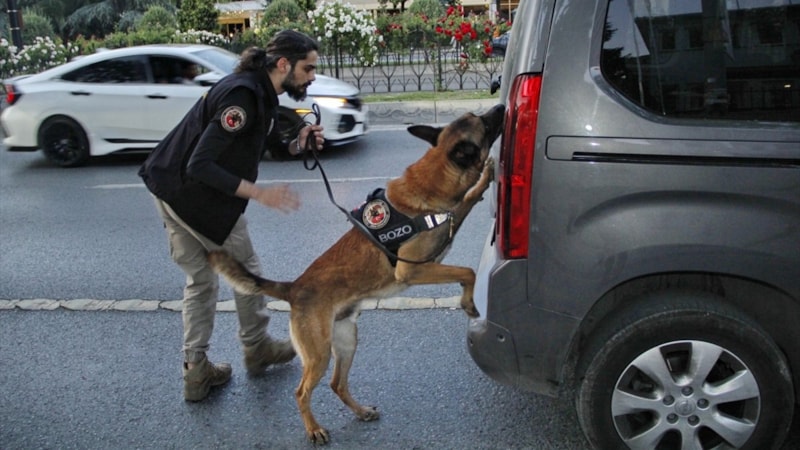 İstanbul Valiliğinden denetim: Asayiş ve trafik uygulamalarında suçlular yakalandı, ceza yağdı...