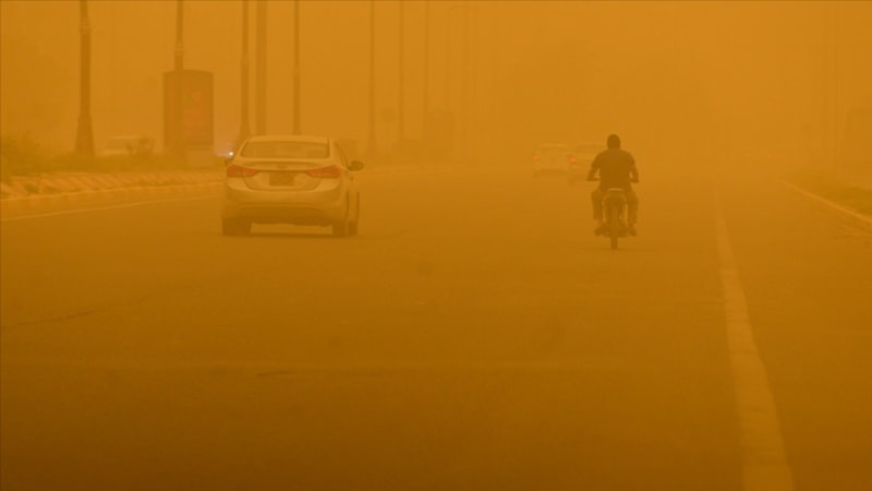 İran’da kum fırtınası: 488 kişi hastaneye kaldırıldı