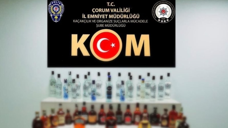 Çorum'da kaçak alkol operasyonu! 85 şişe yakalandı