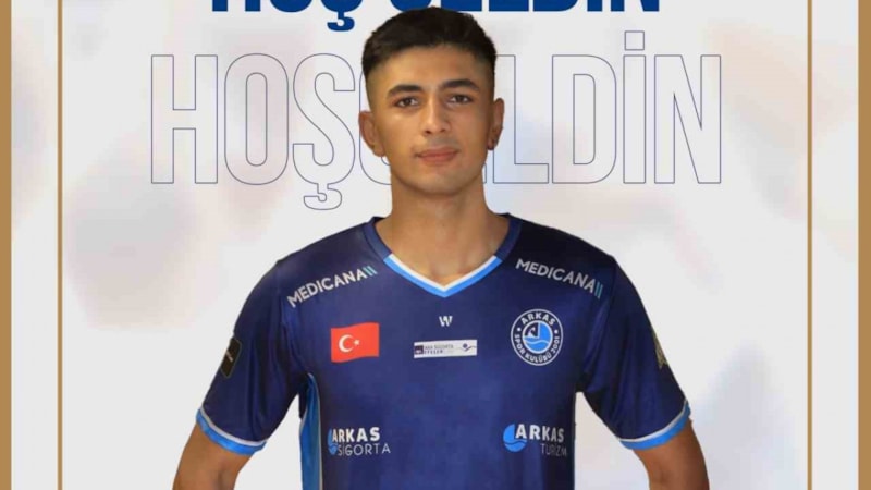 Arkas Spor, Ulaş Onur Topbaşlı'yı transfer etti