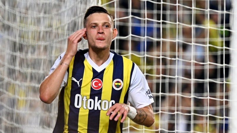 Sebastian Szymanski gollerine devam ediyor