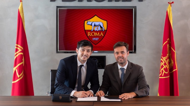 Sardar Azmoun resmen Roma'da