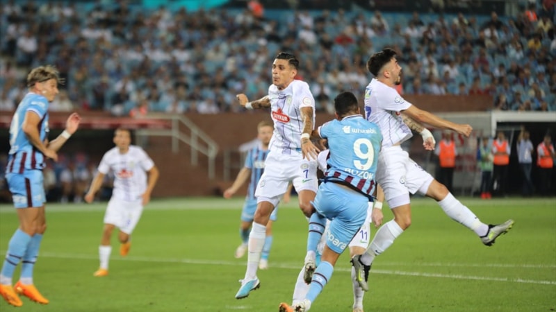 Trabzonspor, Rizespor'a mağlup oldu