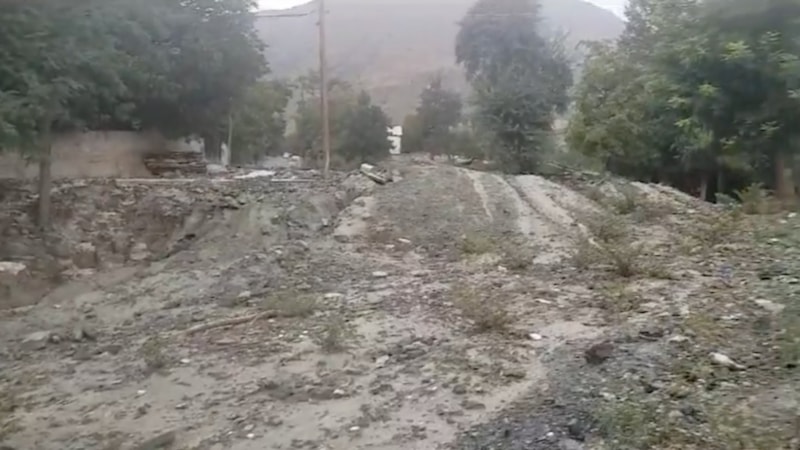 Erzincan’da sağanak su taşkınlarına neden oldu