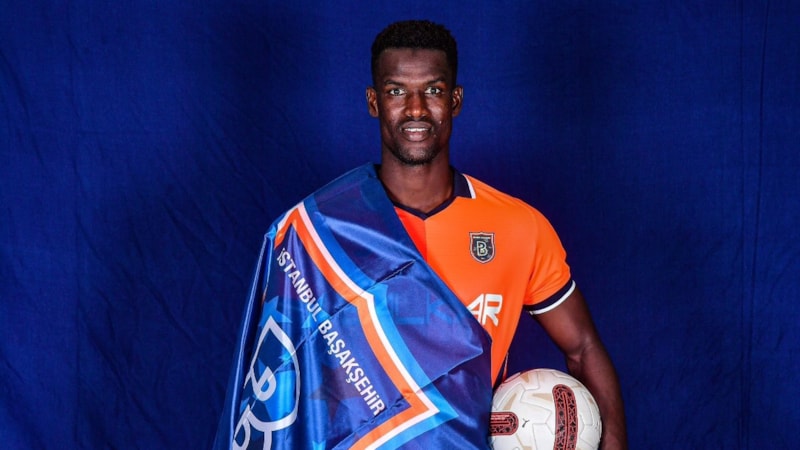 Başakşehir, Olympiakos'tan Ousseynou Ba'yı kiraladı