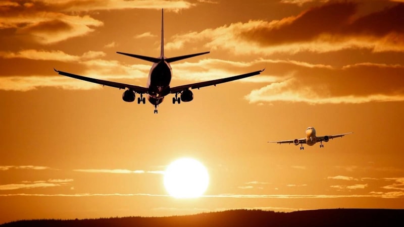 Google'dan ucuz uçak bileti hamlesi! Yeni özellik resmen tanıtıldı