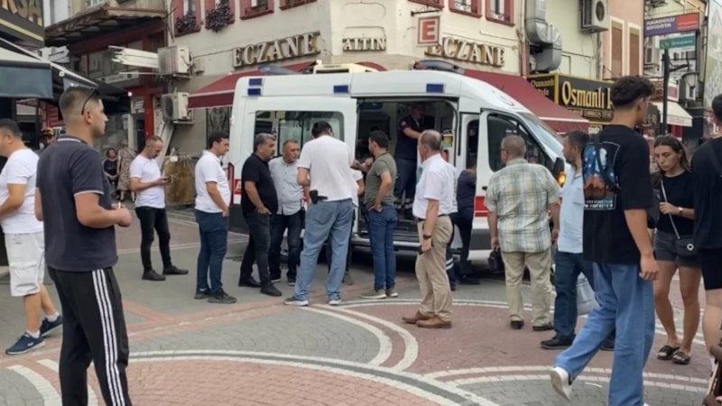 Bartın'da yaşlı adamın kafasına yolda yürürken yorgun mermi isabet etti