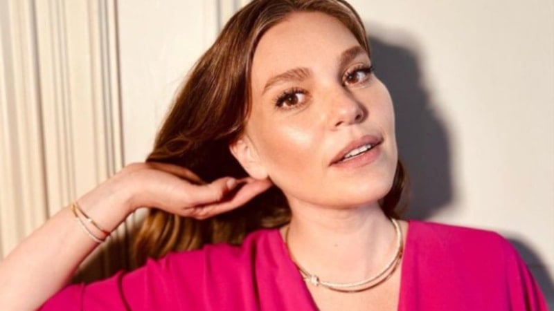 2 ay önce anne olan Aslı Enver kızının yüzünü gösterdi! Minik Elay'ı gören gözlerini alamadı