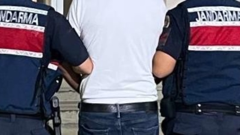 Aydın'da çaldığı altınları bozdururken yakalandı