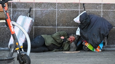 ABD'de büyüyen evsizlik sorunu: Sokaklarda kalanlar görüntülendi