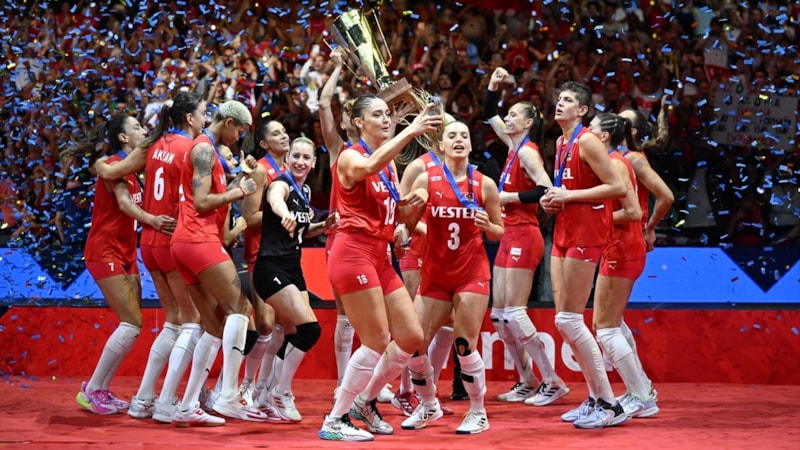 Namağlup Avrupa Şampiyonu Filenin Sultanları'nda THY'den tatil jesti