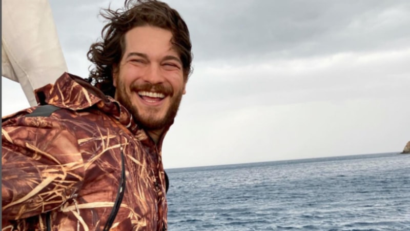 Oğuzhan Uğur, Çağatay Ulusoy'un son halini paylaştı