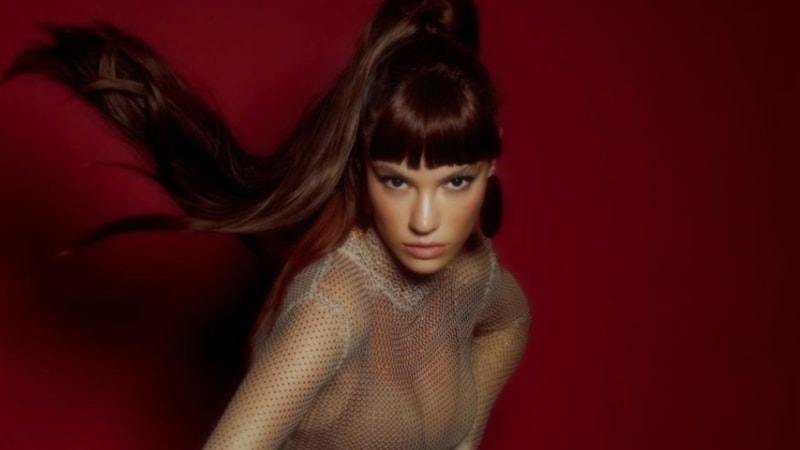 Yüsra Geyik'in Eylül pozları