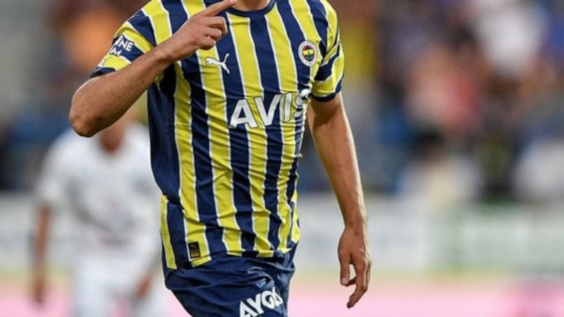 Fenerbahçe'nin gözde yıldızı gidiyor: İsmail Kartal o oyuncunun biletini kesti!
